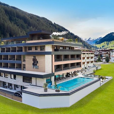 Hotel Tirolerhof 4 Sterne Superior Тукс Экстерьер фото