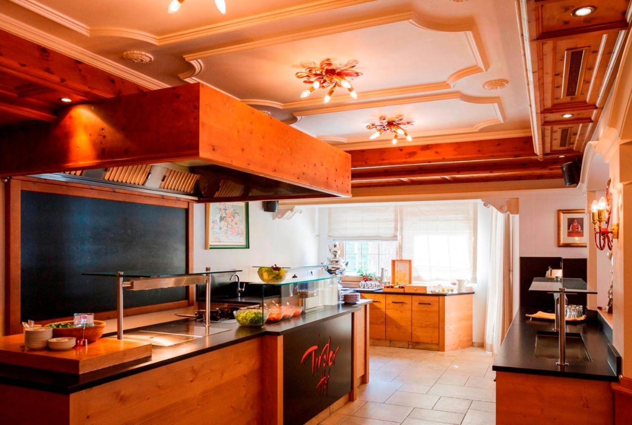 Hotel Tirolerhof 4 Sterne Superior Тукс Экстерьер фото